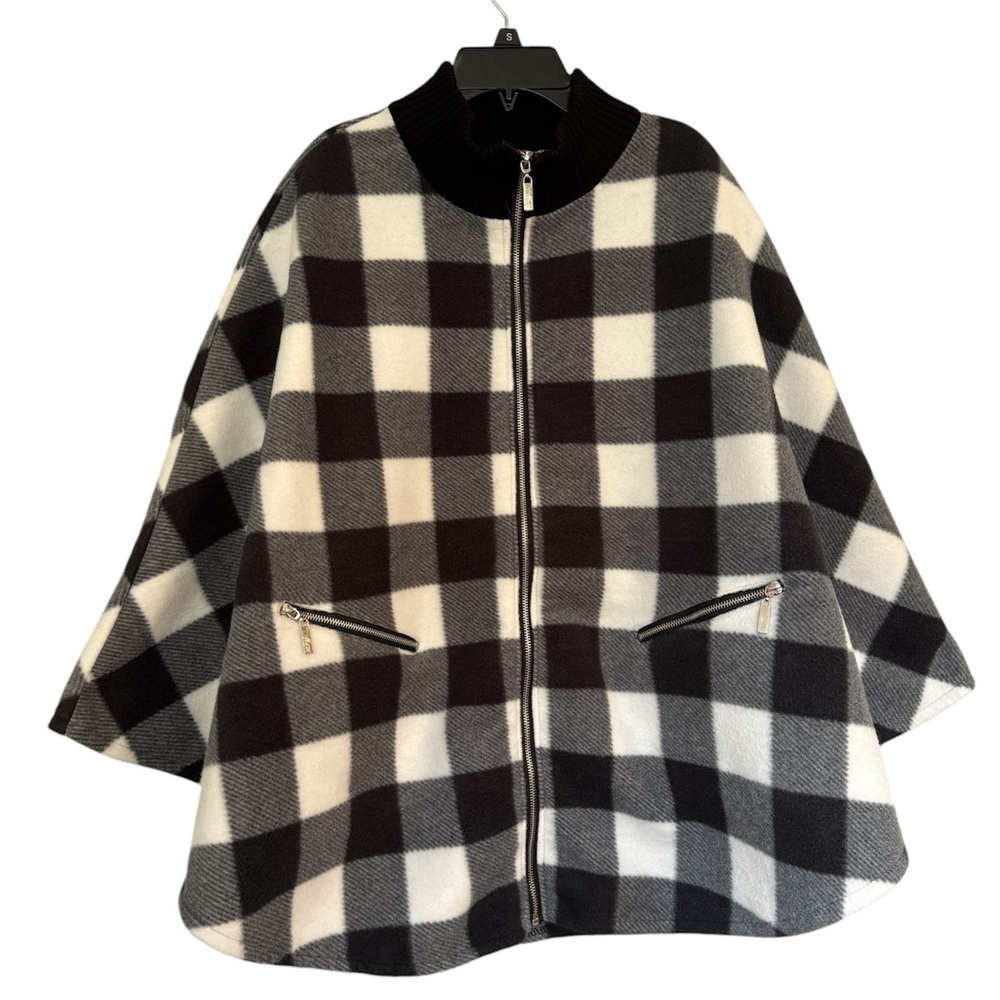 Le Moda buffalo plaid fleece poncho‎